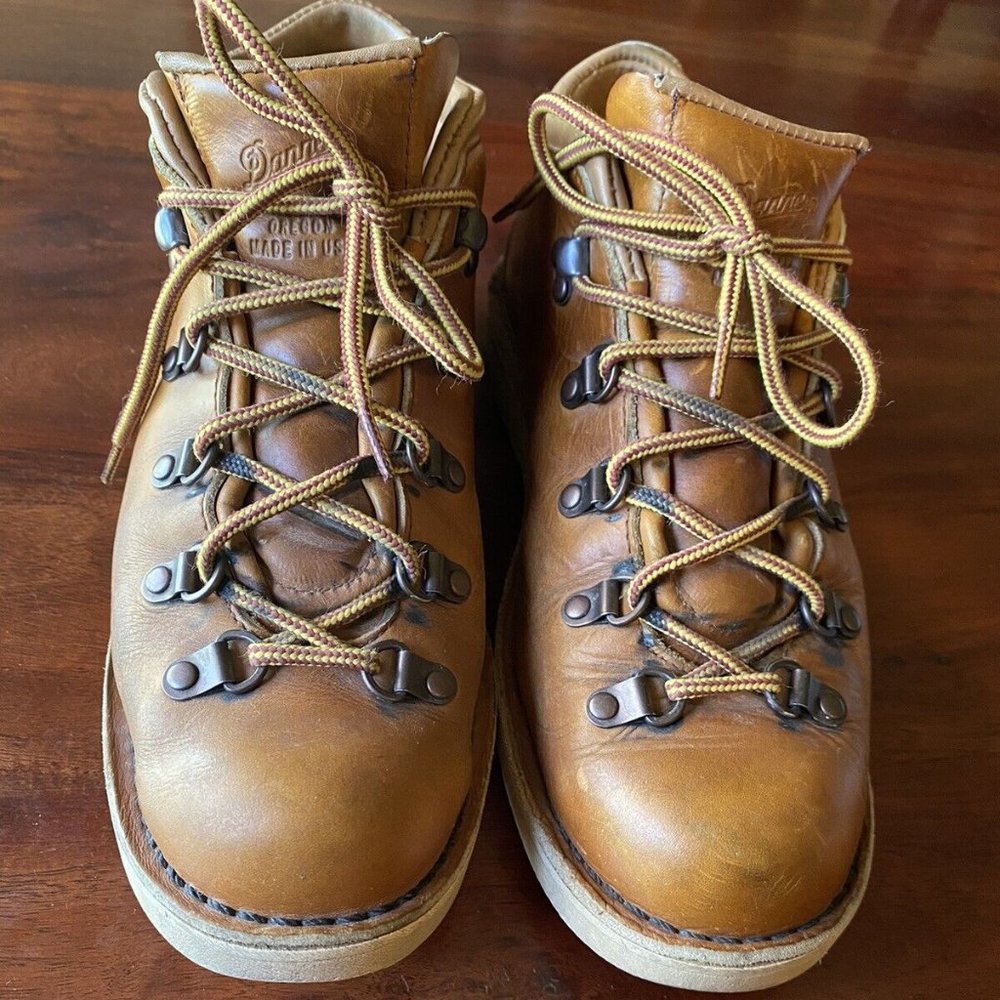 VTG Danner Women's Tan Leather Hiking Boots